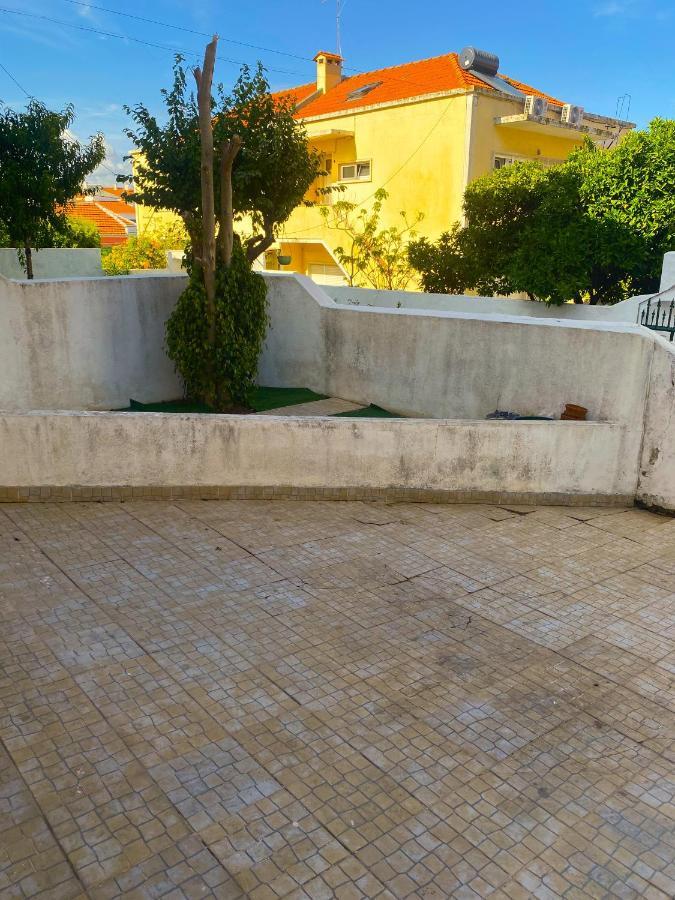 Lisabonna Guest House Amadora Exterior photo