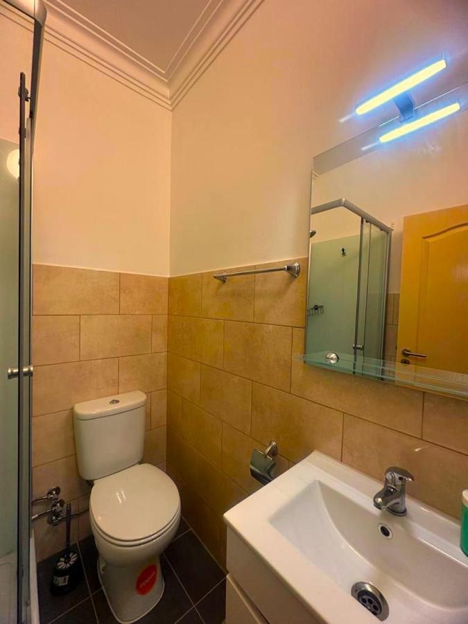 Lisabonna Guest House Amadora Exterior photo