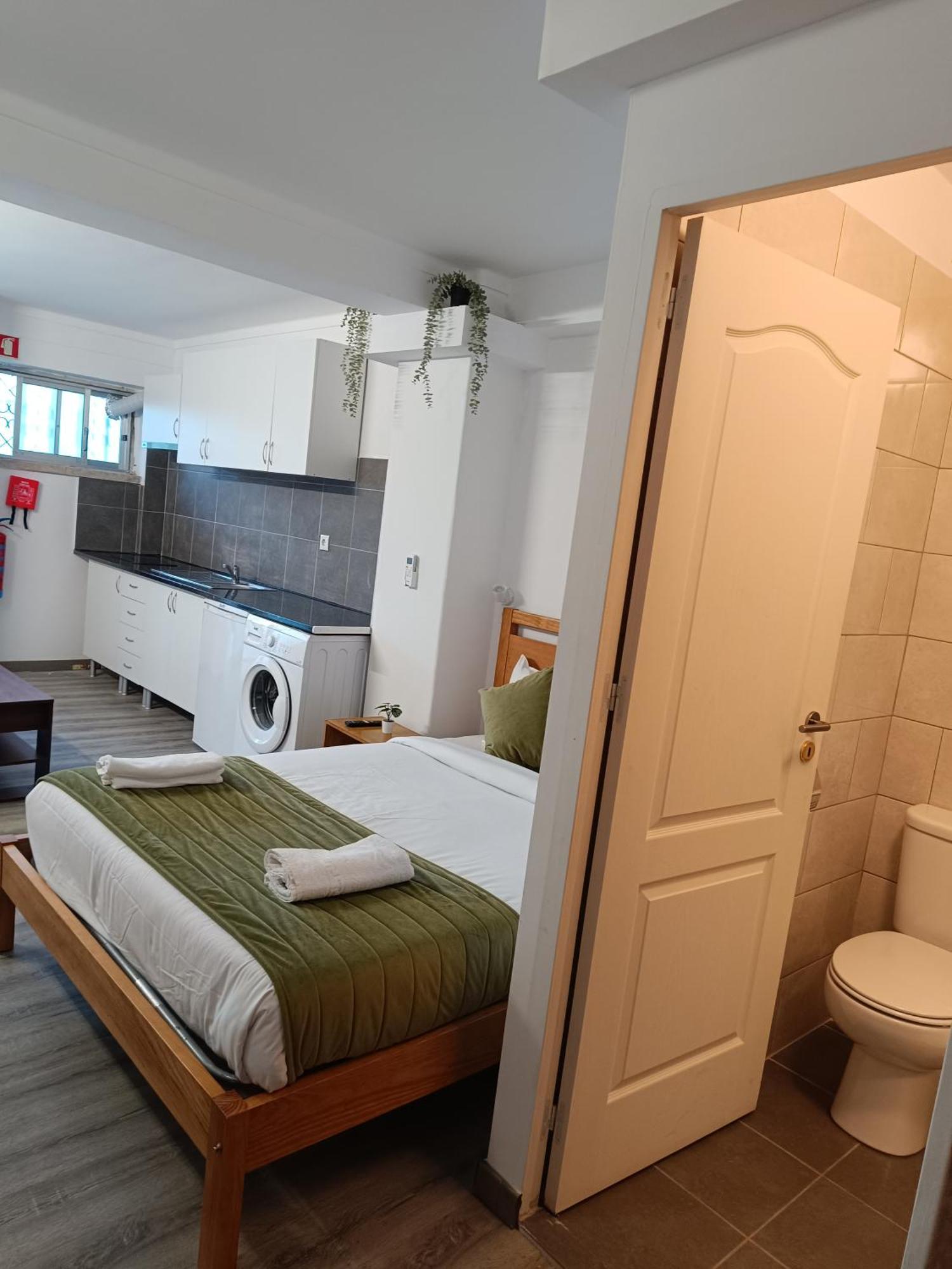 Lisabonna Guest House Amadora Exterior photo